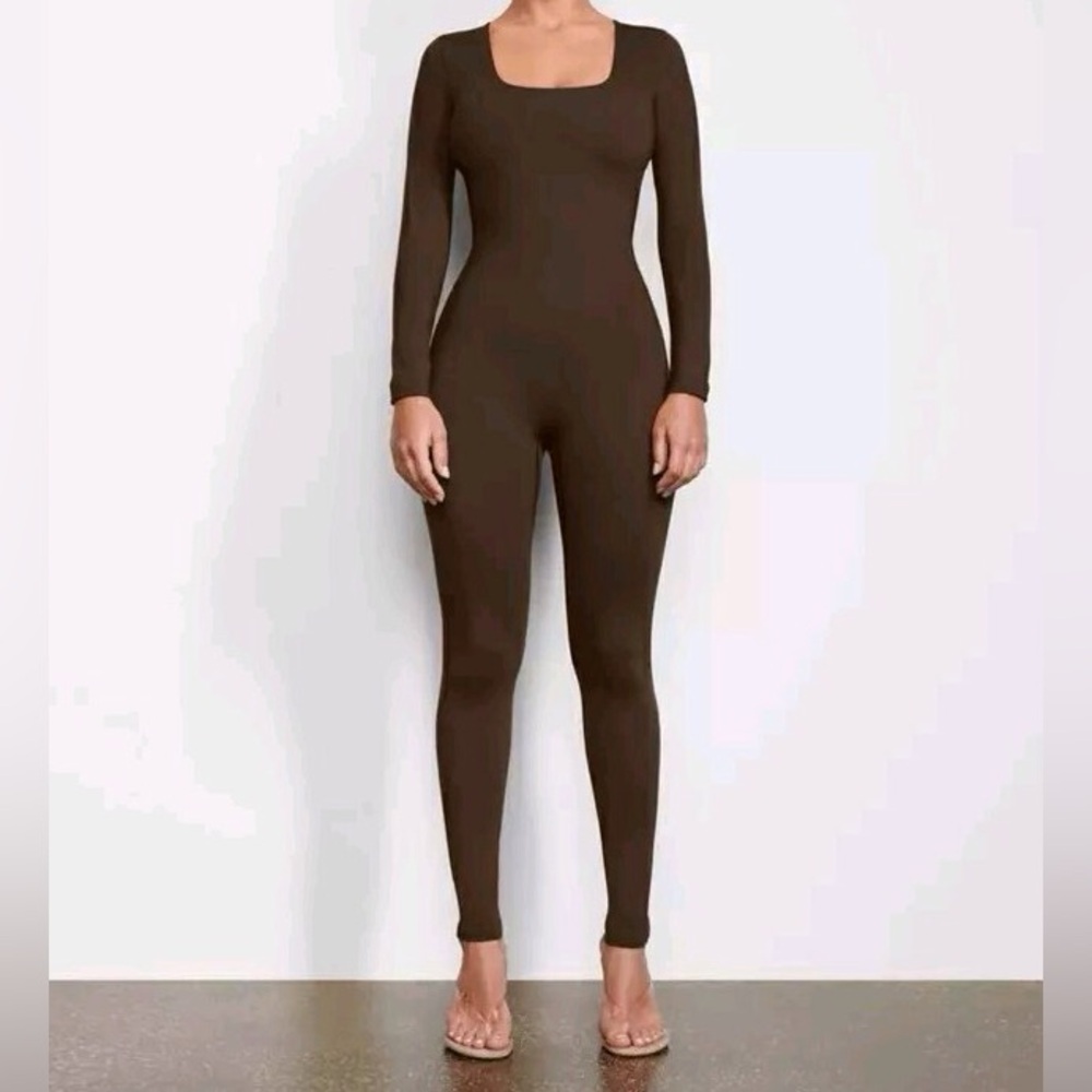 EUC! SKIMS All-In-One Long Sleeve Catsuit Jumpsuit Cocoa Brown Womens Size 2X